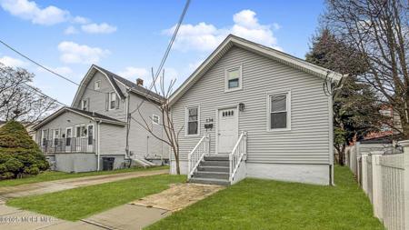 134 Lippincott Avenue