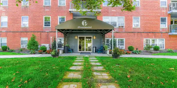 1615 Park Avenue Unit 3B