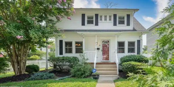 517 W Front Street