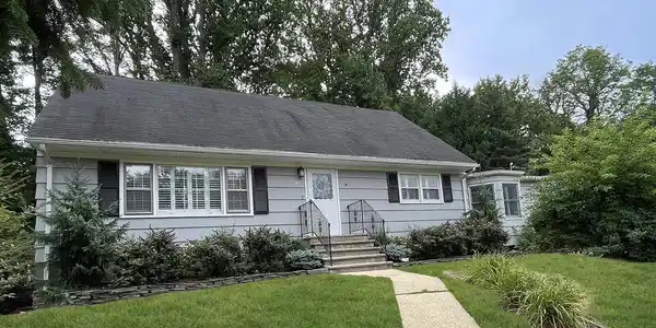 117 Sears Avenue