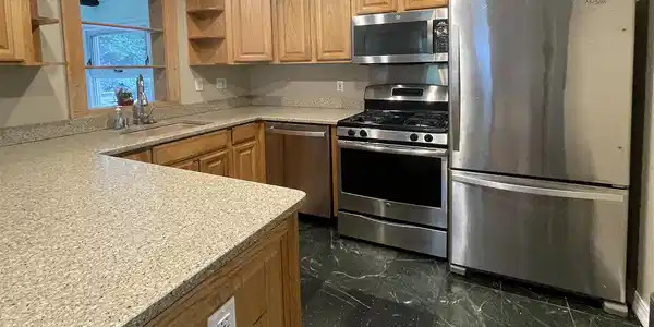 Image 2: Kitchen