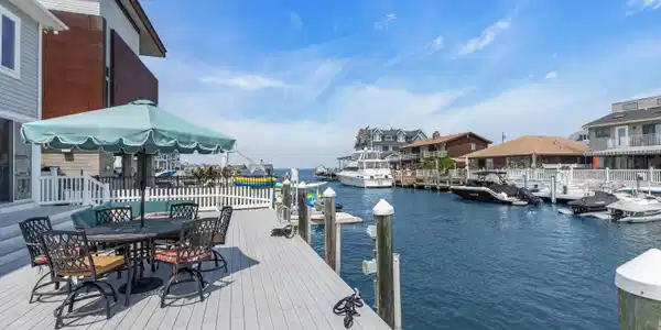 254 N Lagoon Road