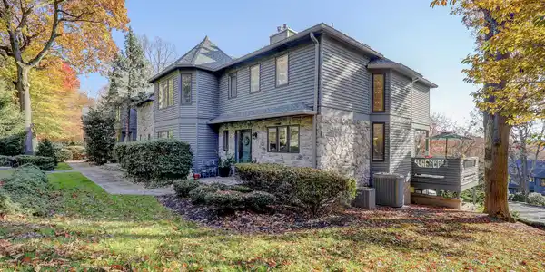 299 E Highland Avenue