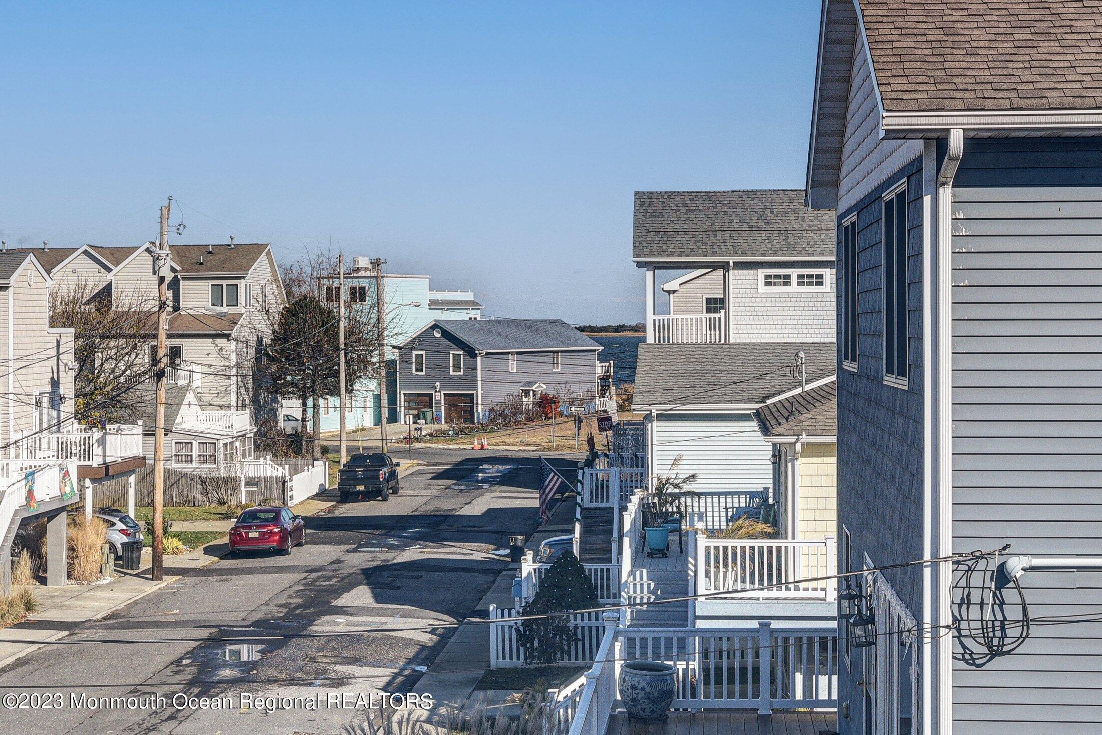 Image 4: Waterview