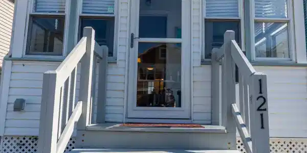 121 L Street