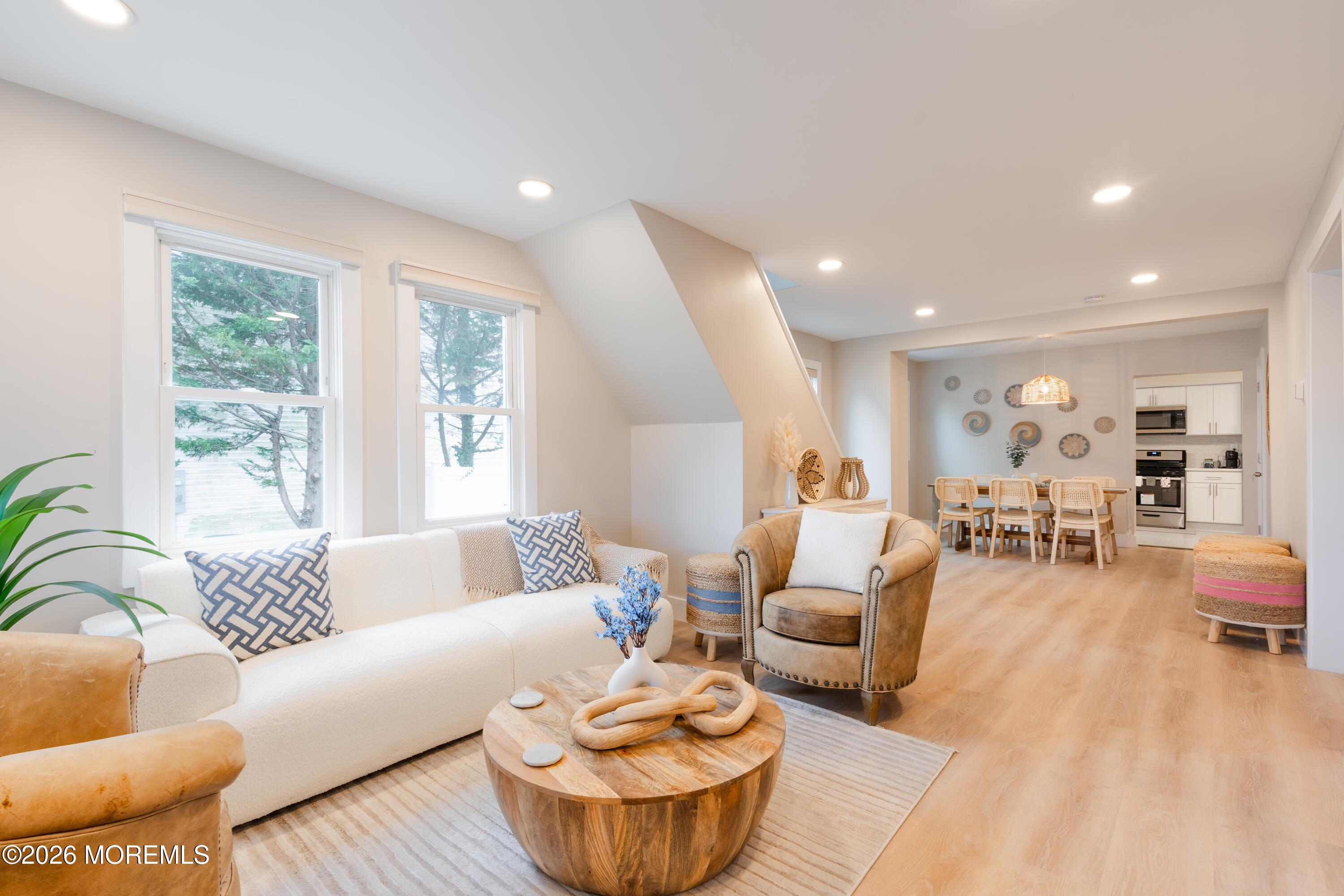 Image 4: SHT08752-HDR