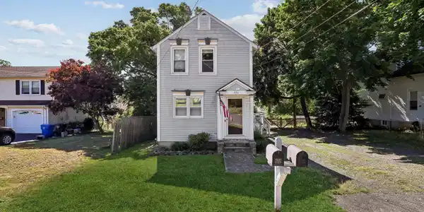 406 Glenmary Avenue