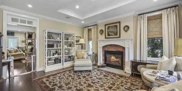 Image 4: 5-web-or-mls-LPM_4891