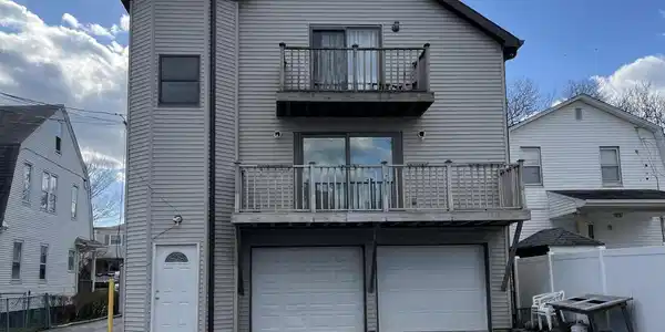 206 Brinley Avenue Unit C