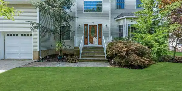 54 Willow Street