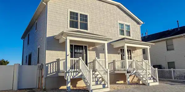 2105 Grand Central Avenue Unit 1
