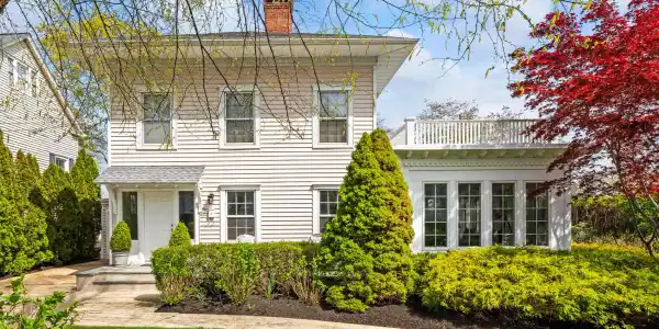 104 Lake Drive