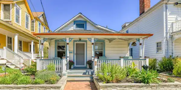 81 Stockton Avenue