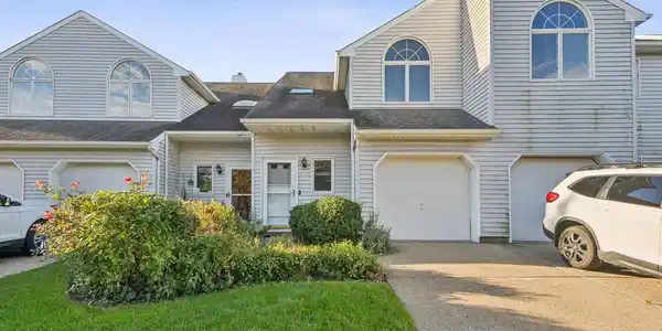 16 Shore Drive