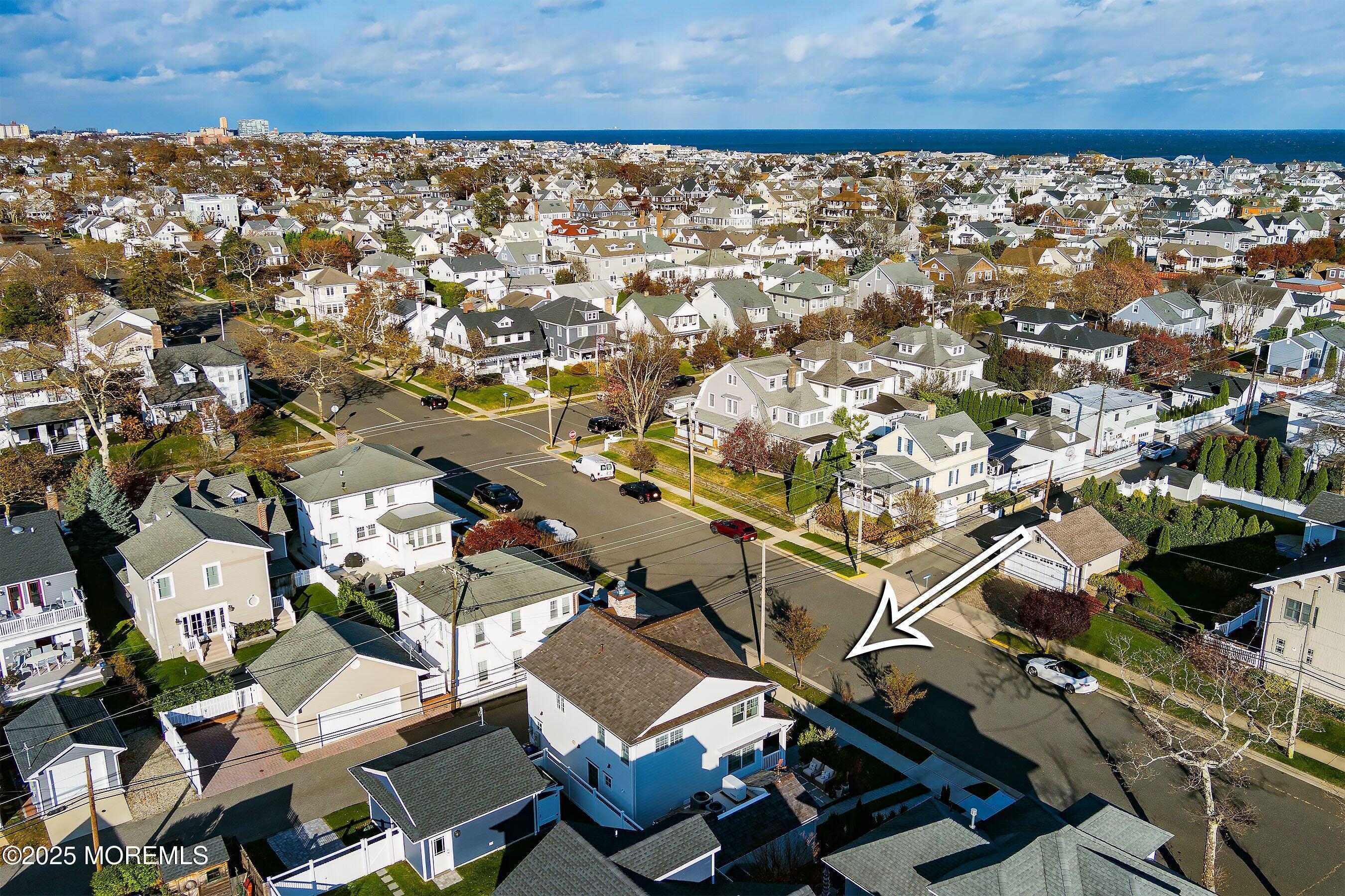 Image 3: 65-Rear Right 1 with Arrow