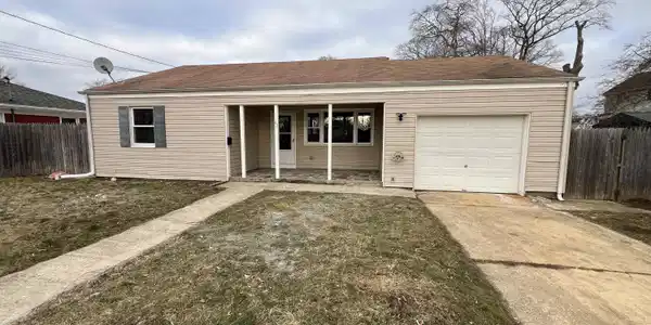 42 Woodside Avenue