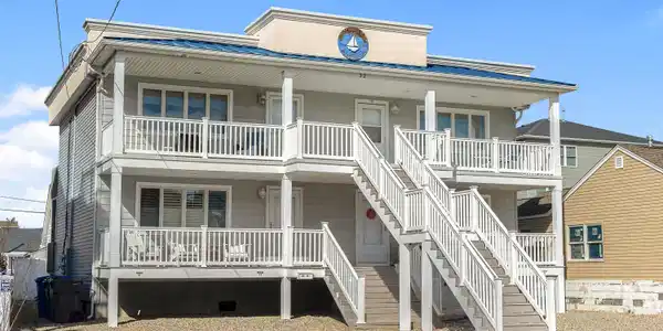 22 7th Avenue Unit B2