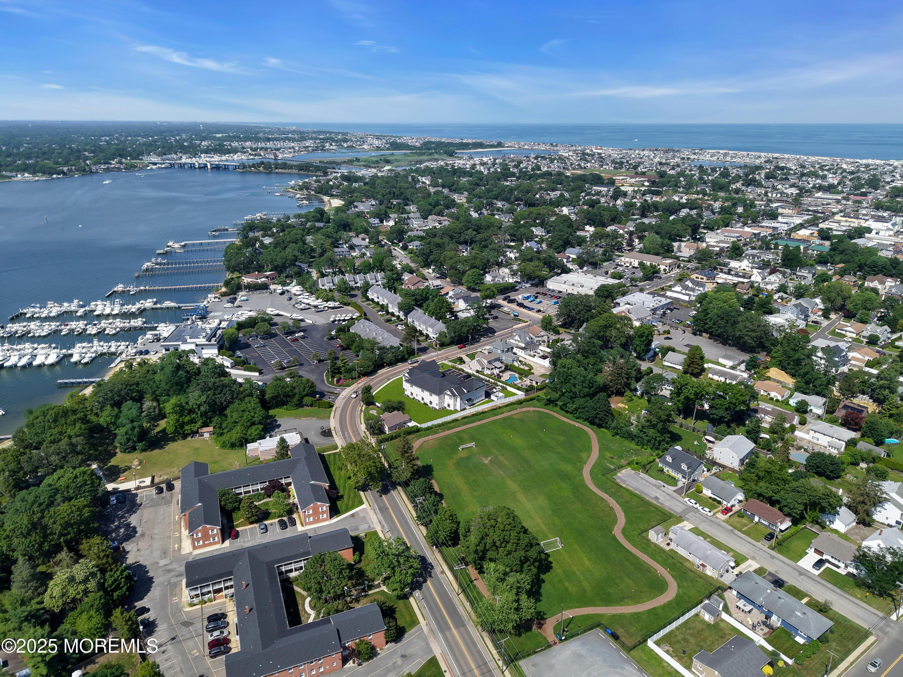 Image 3: 842ArnoldAveaerial