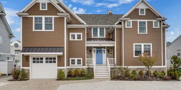 304 Schooner Lane