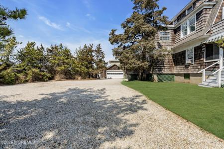 104 Mathis Place