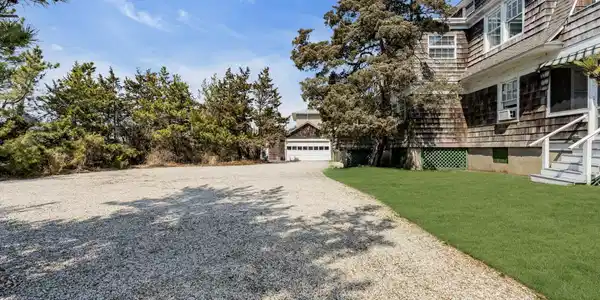 104 Mathis Place