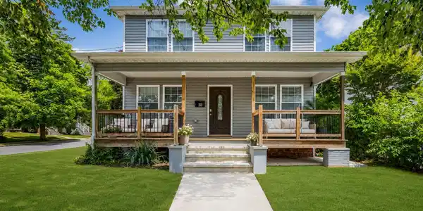 38 E Sunset Avenue E