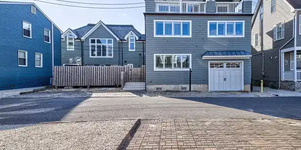 25 E Colony Road