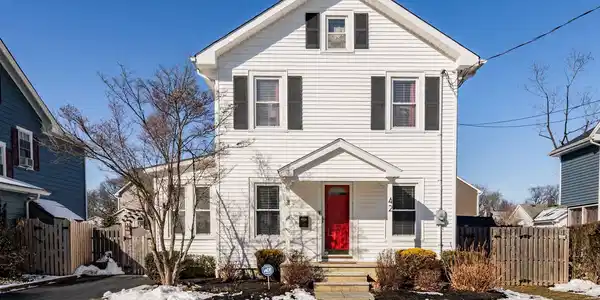 42 Carpenter Street