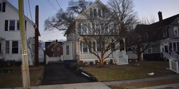 84 Elizabeth Street