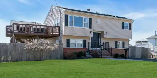 1 Pinehurst Avenue