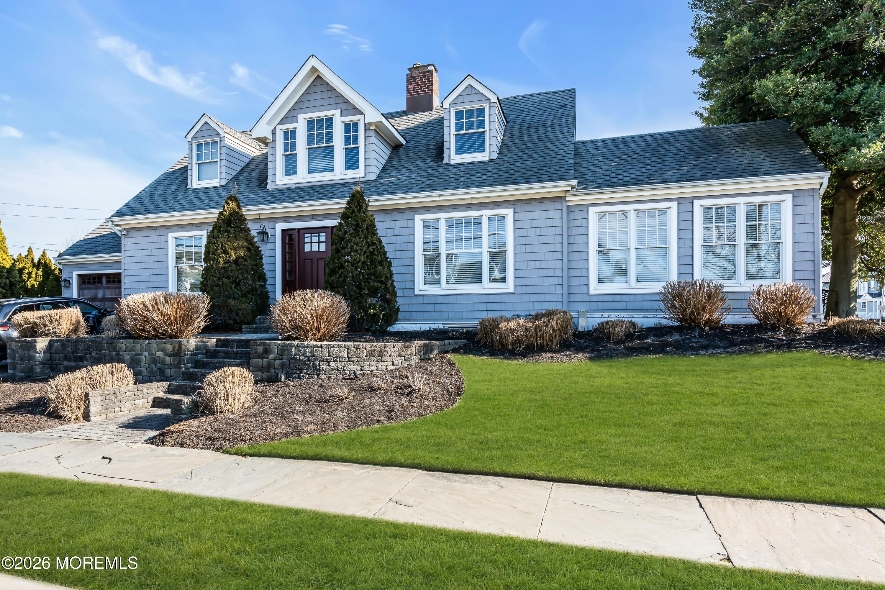 Image 2: dsc03810-1b