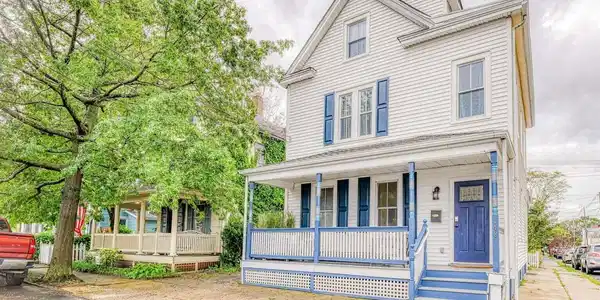148 Heck Avenue