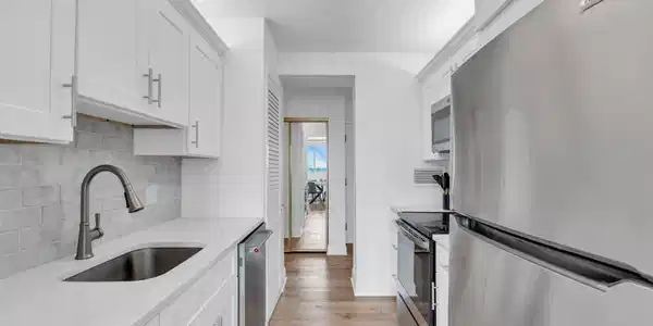 1000 River Road Unit 7G