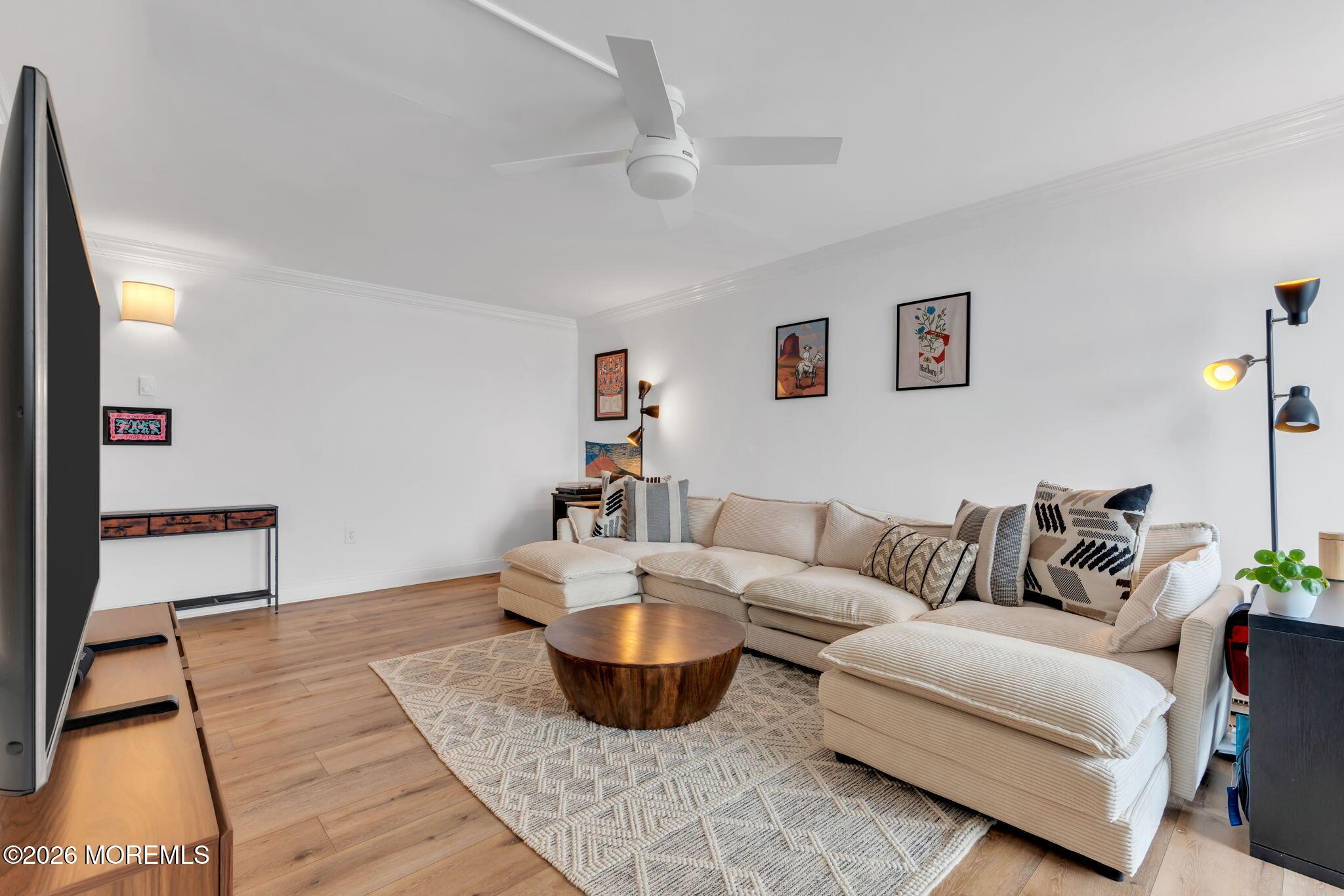 Image 4: 3-web-or-mls-DSC06741