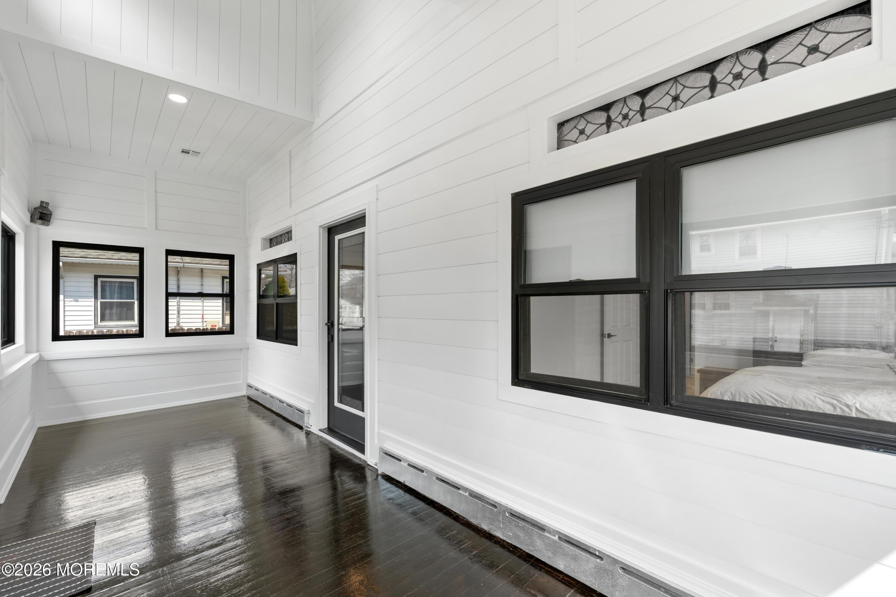 Image 4: Inviting Sunroom