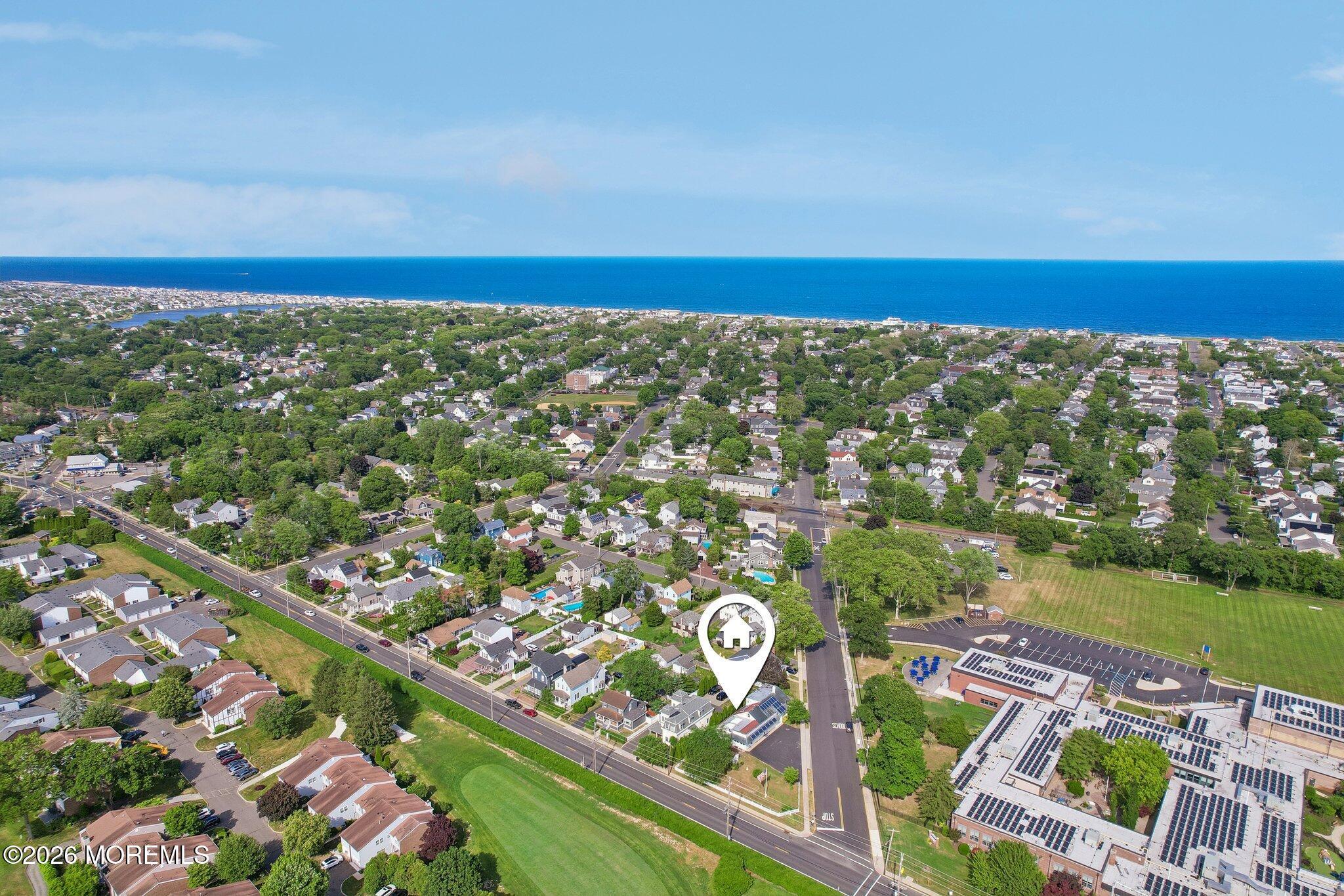 Image 2: 45-web-or-mls-Brighton Ln-S1006-045