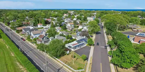Image 3: 43-web-or-mls-Brighton Ln-S1006-043