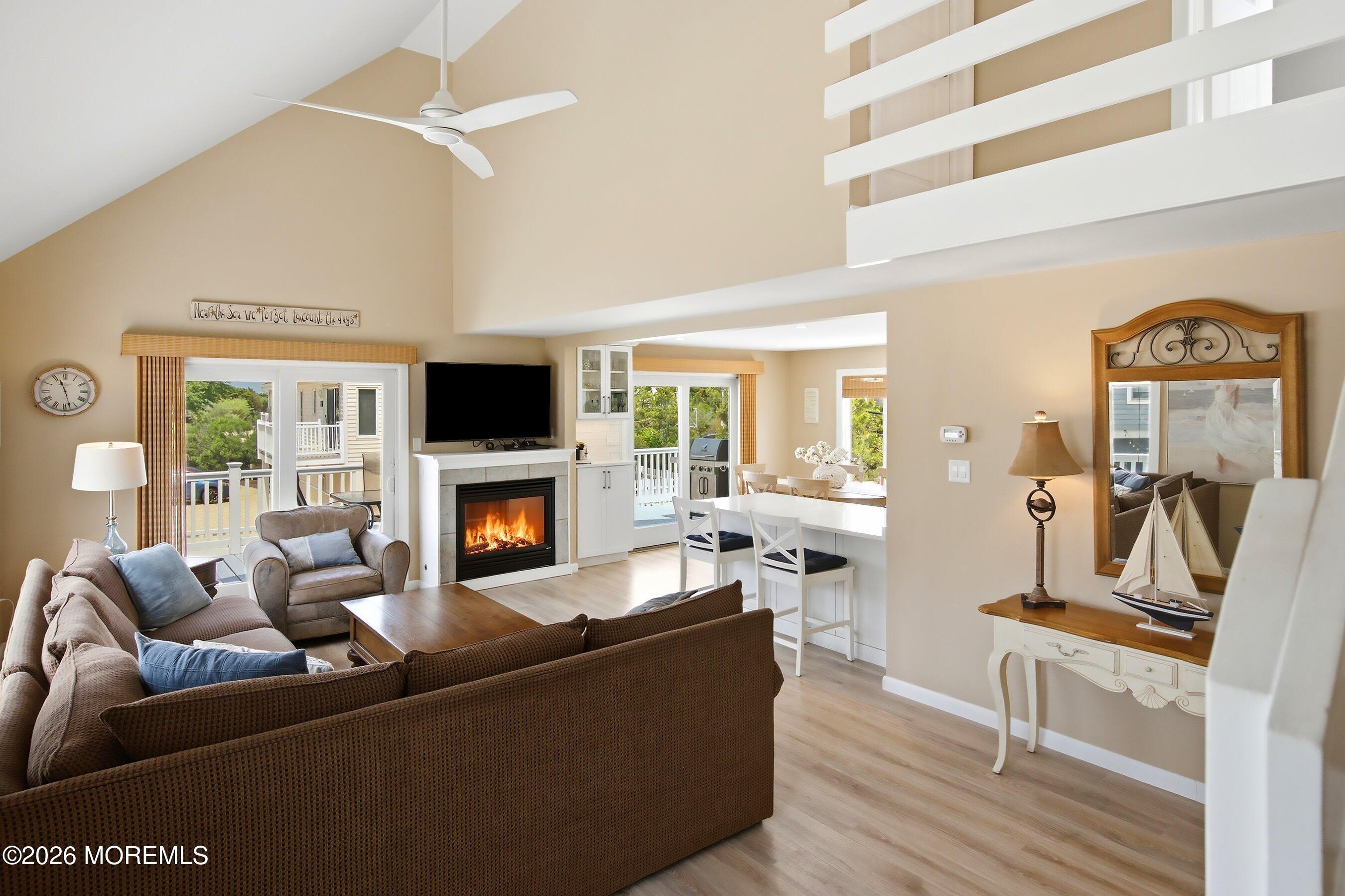 Image 3: 19-Living 4 with Fire