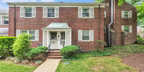 85 Manor Drive