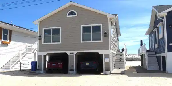 3262 Seaview Road