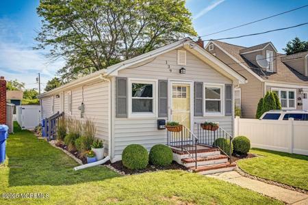 139 Seabreeze Avenue
