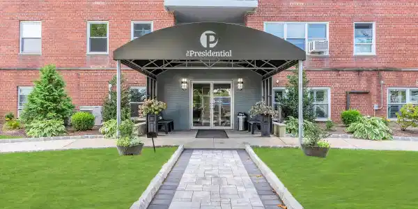 1615 Park Avenue Unit 4E