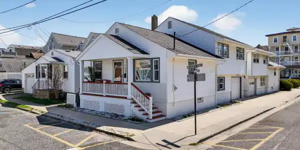 20 Mcclintock Street