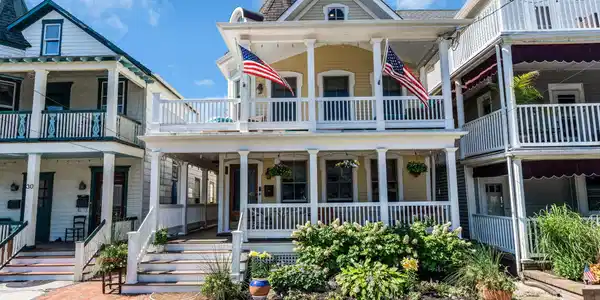 32 Heck Avenue
