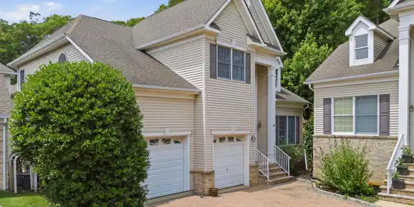 25 Brittany Court