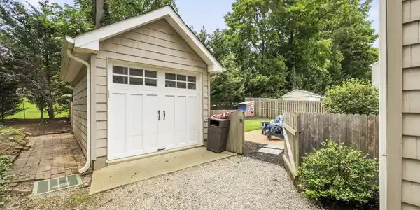 Image 3: 22-web-or-mls-DSC08814