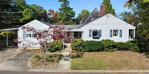 44 Lennox Avenue