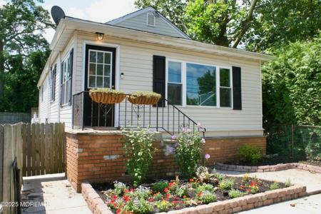 7 Fox Avenue