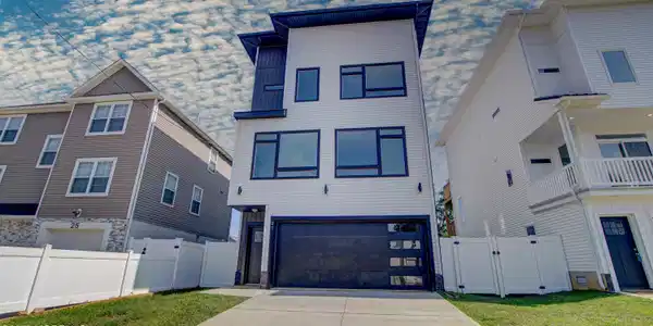 27 Woodland Avenue