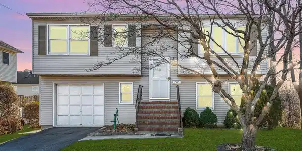 261 Catherine Street